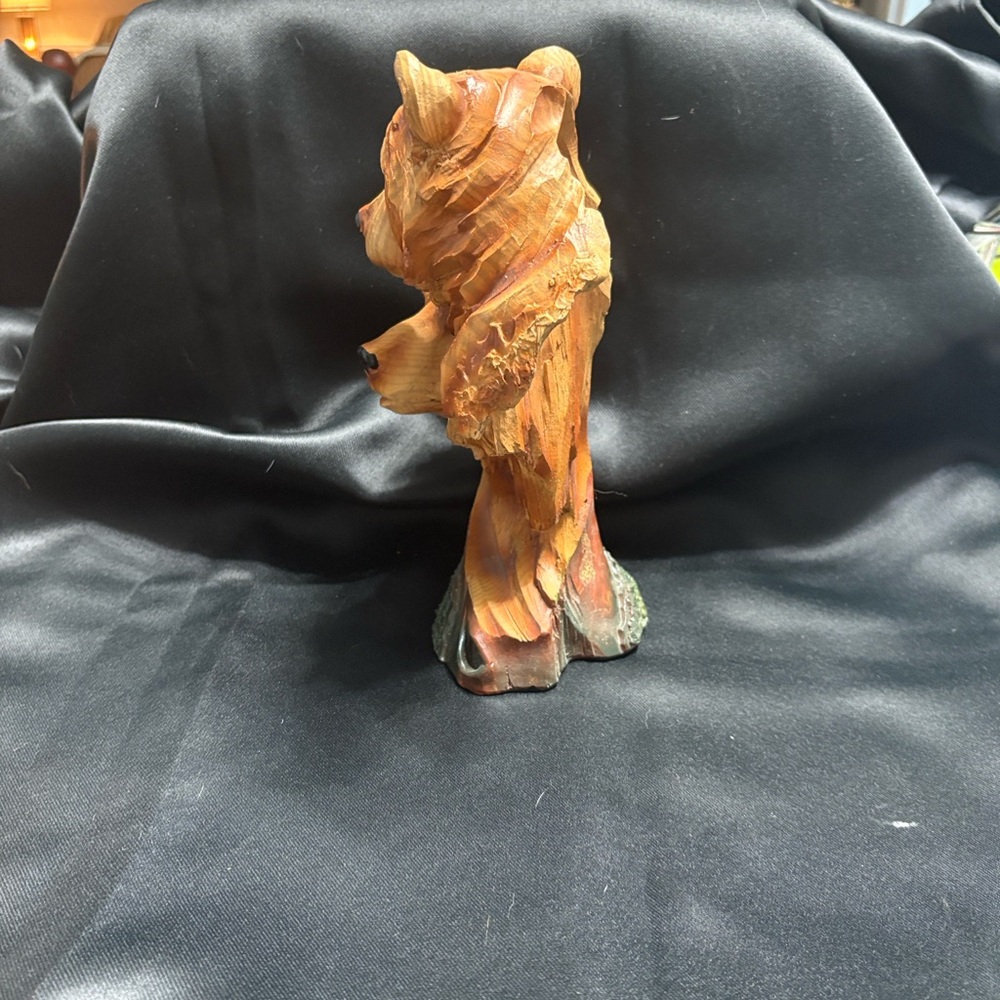 Majestic Bear Duo Sculpture in Brown and Tan - Picture 3 of 6